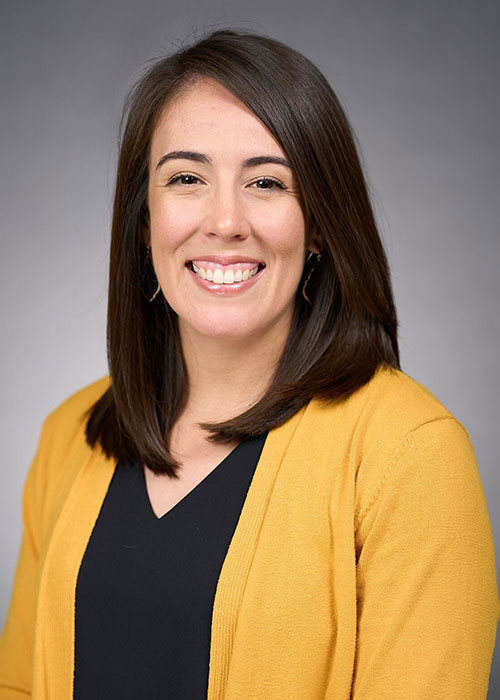 Lauren's headshot