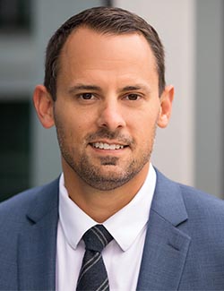 Dustin Loveland Headshot